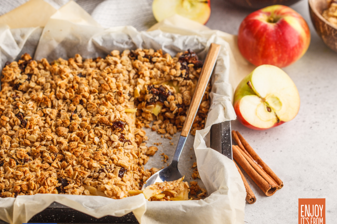 Raisin and Apple Crisp with European Corinthian black raisins